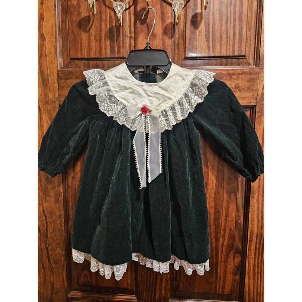 Jolene 3T Vintage Velvet Dress Green Lace Bow Holiday Christmas Victorian